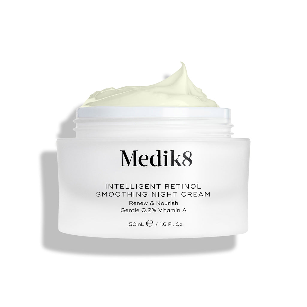 Crema de noche antiedad Intelligent Retinol Smoothing Night Cream de Medik8