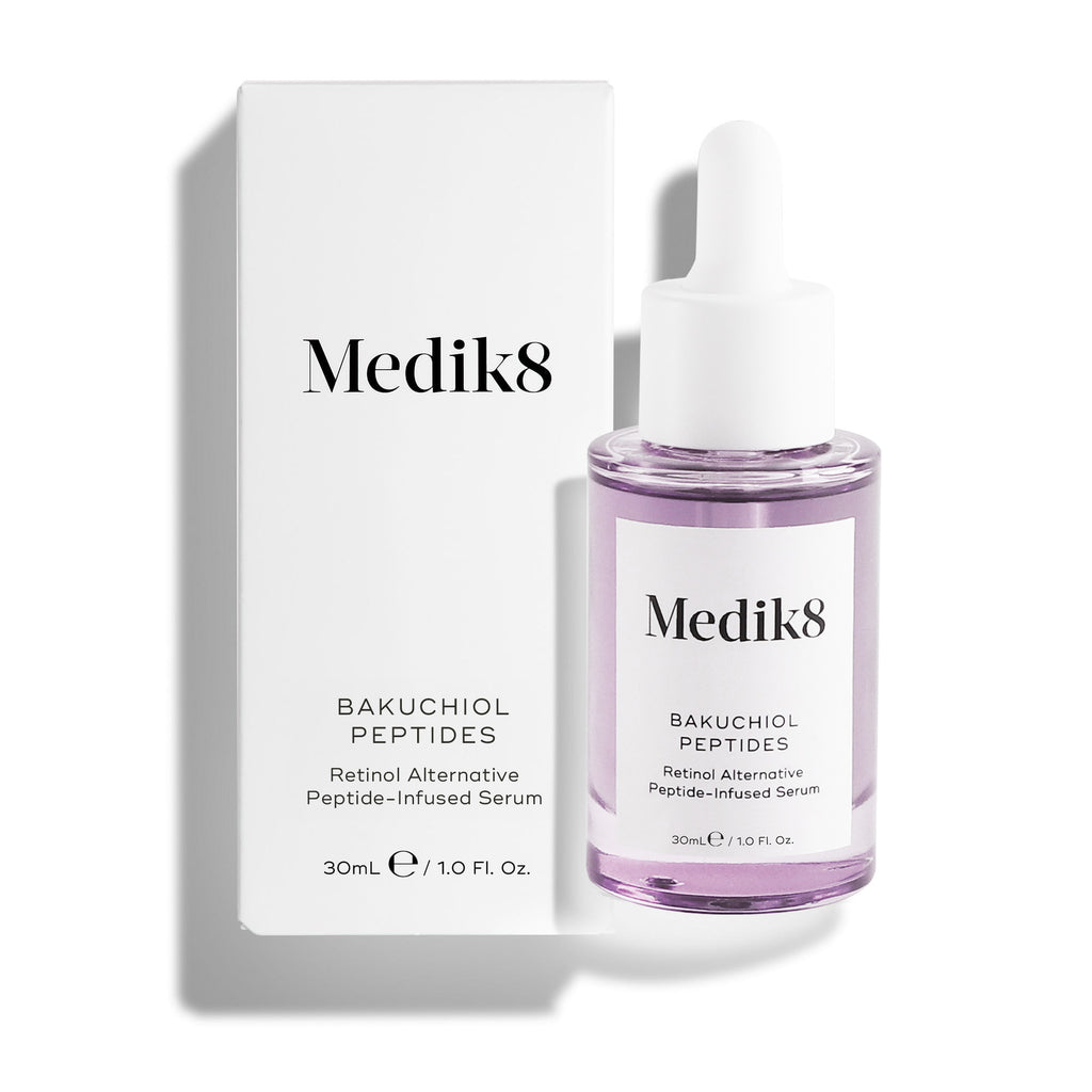 Caja y frasco  de serum facial Bakuchiol Peptides de Medik8