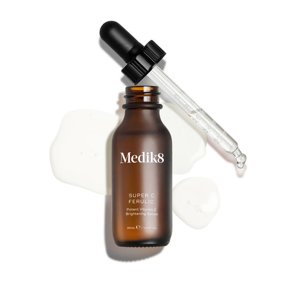 Medik8 Super C Ferulic potente sérum iluminador con vitamina C-11