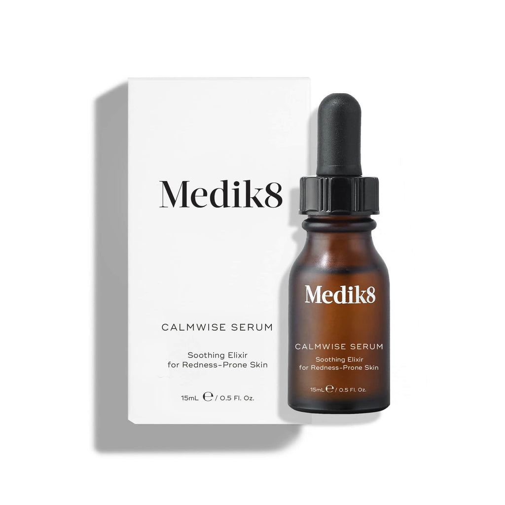 Sérum antorojeces Calmwise Serum de Medik8 con caja